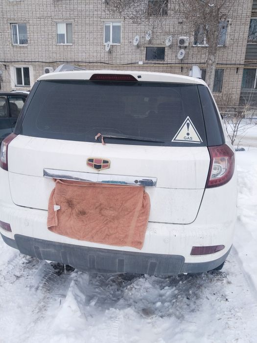 Кроссовер  Белый...