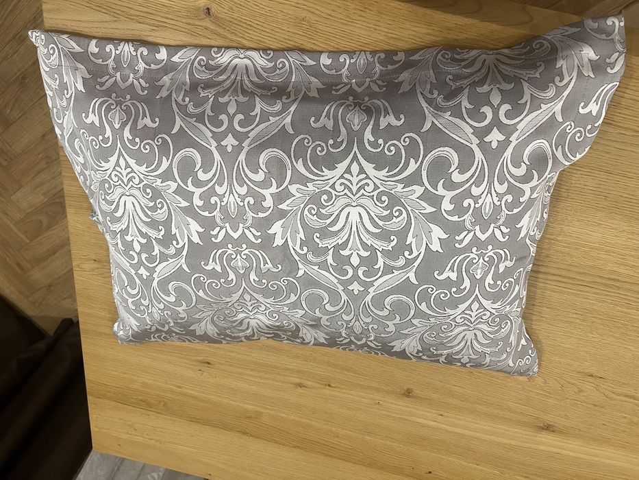 Продам покрывало 230/250 см атласное плотное с 2 наволочками