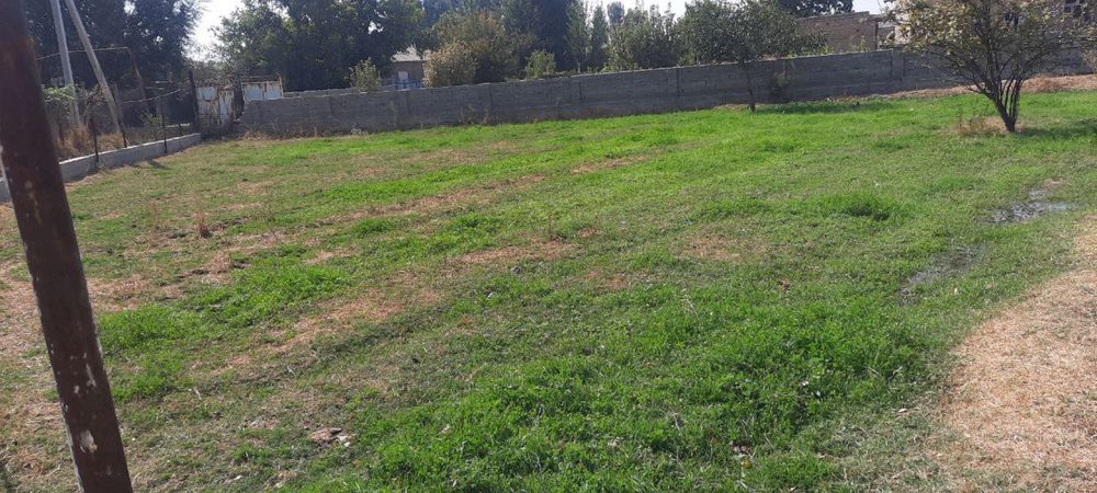 Yer sotiladi 5,4 sotuk keliwamiz. tel qiling yaxwi joyda.