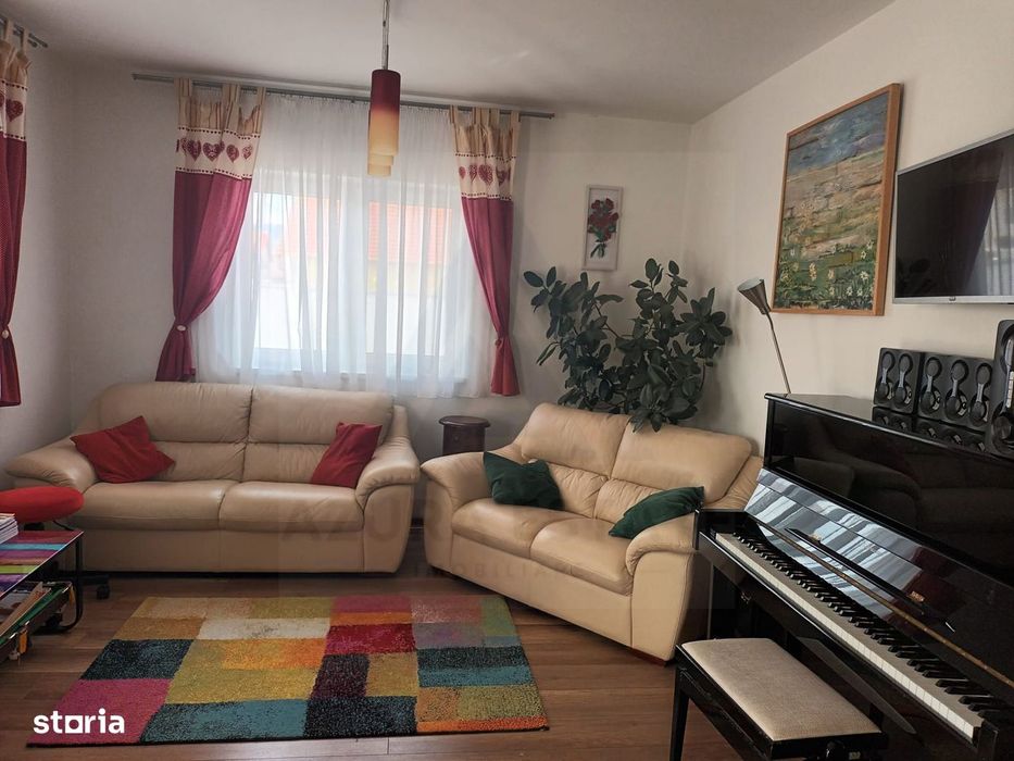 Casa individuala 5 camere 150 mp utili si teren 460 mp in Cristian