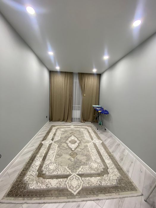 Возьму с подселением девушку