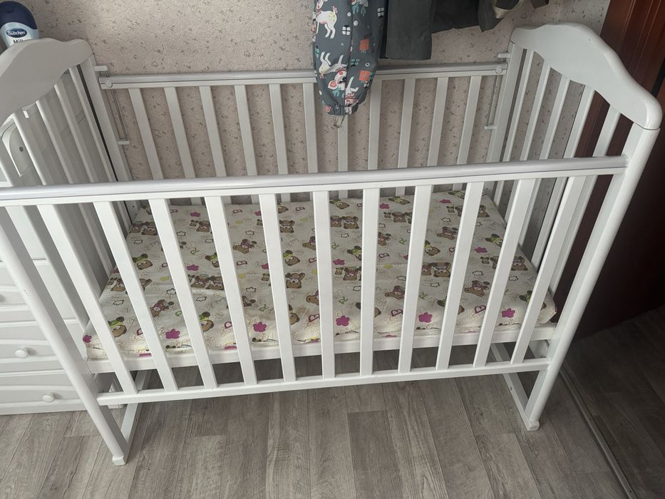 Продам детскую кроватку