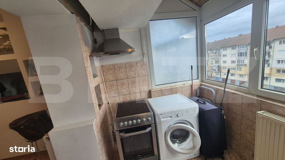 Apartament cu 3 camere de vanzare, 75.77 mp, cartierul Carpati 2