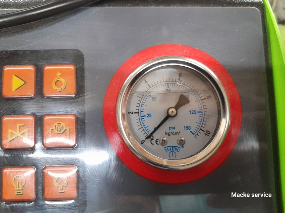 Продам стенд для форсунок