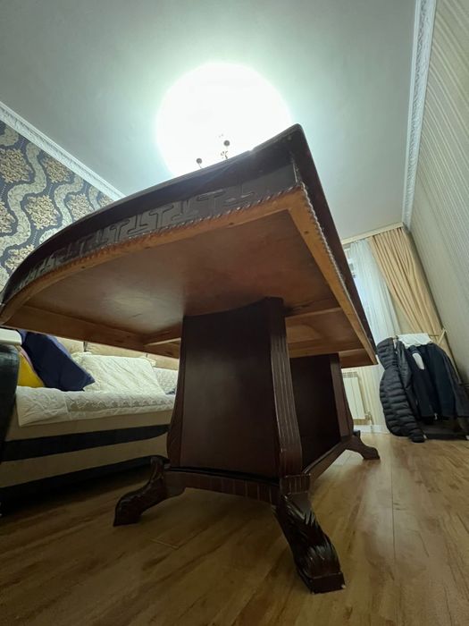 Продам стол деревяный