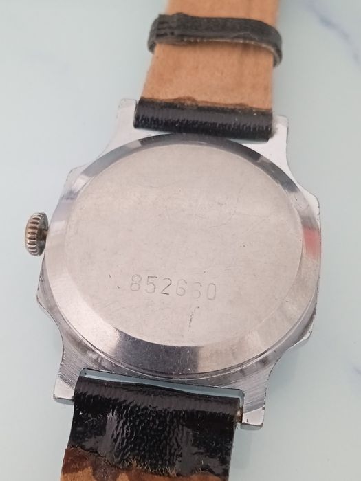 Руски мъжки механичен часовник ПОБЕДА.