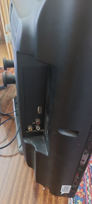 Телевизор Hisense в хорошем состоянии