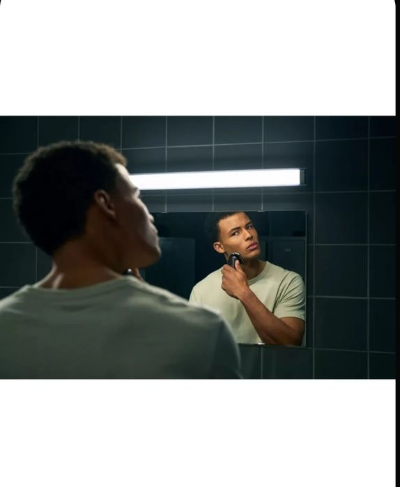 Электробритва мужская Philips 55887/30 серый/серебристый