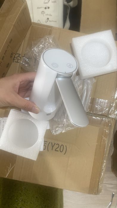 помпа с кнопками для воды