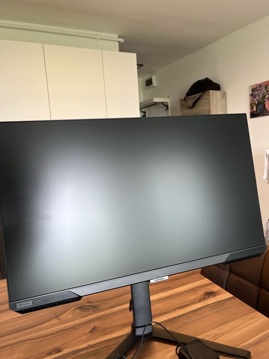 Monitor Gaming Samsung Odyssey G4 27” – 240Hz, 1ms, IPS, HDR10