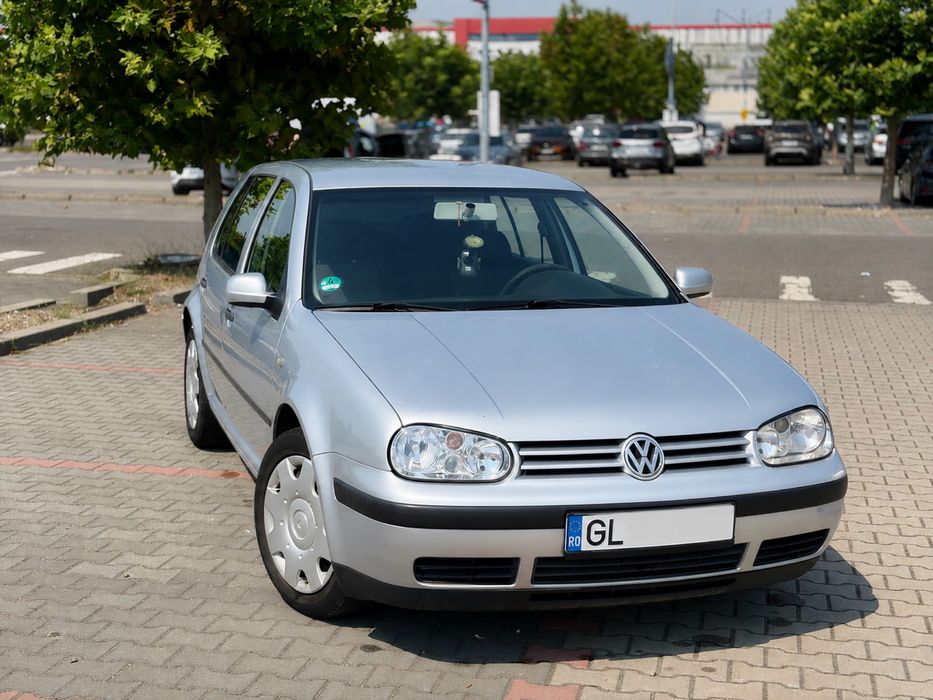 VOLKSWAGEN Golf 2000 — imagine 2