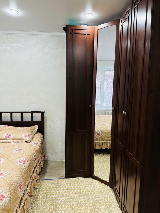 Продаю спальный гарнитур в отличном состоянии