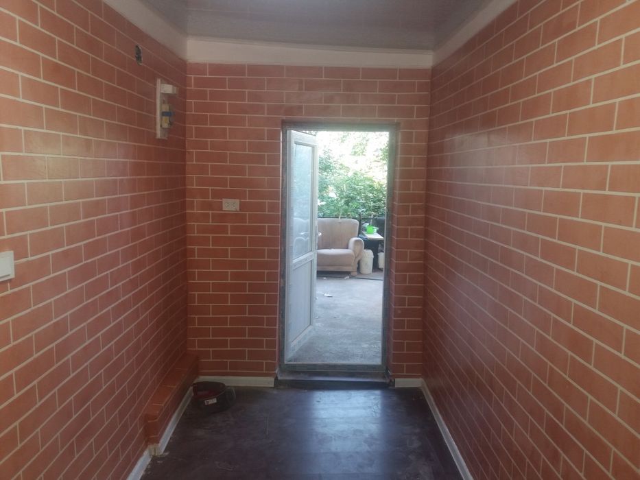 Поклейка обоев быстро качесветнно.