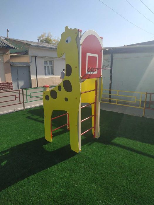 Производим уличные детские площадки и воркаут-зоны под ключ.