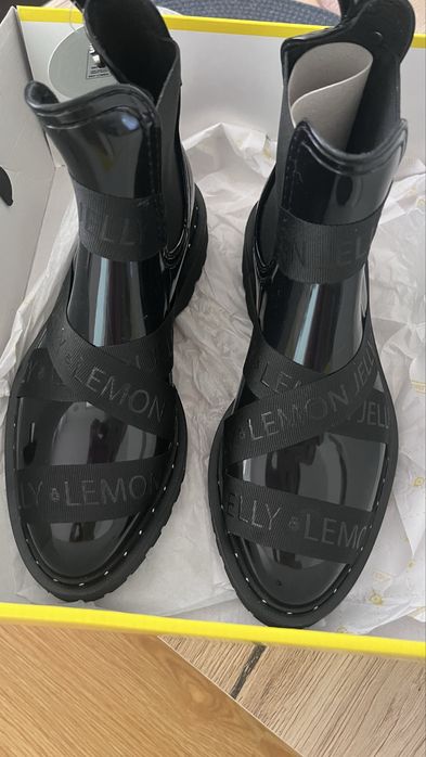 спортни обувки, боти 36 н.