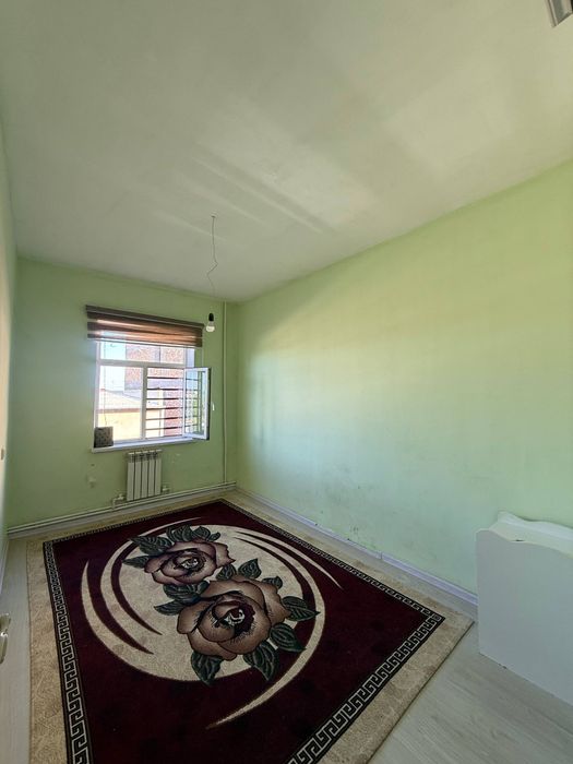 Ijaraga 4 xonali uy beriladi