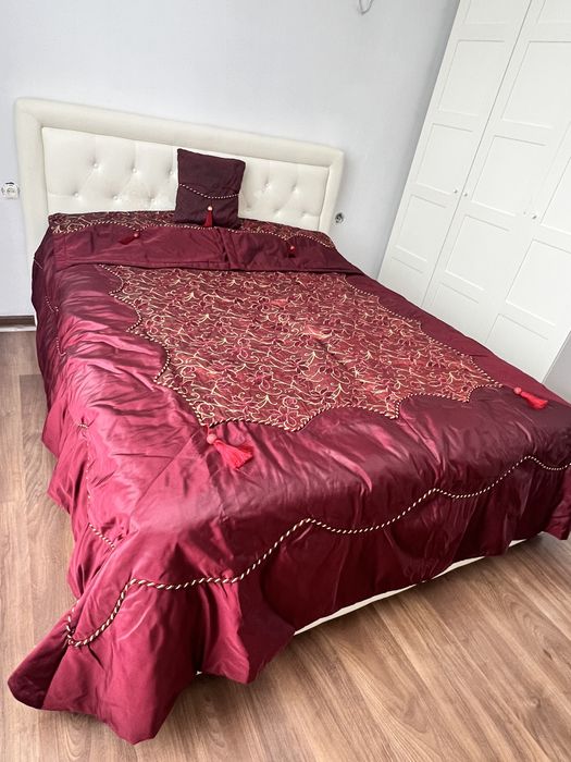 Покрывало с наволочка и