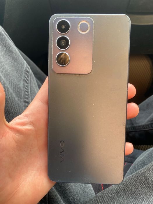 Продам Vivi Y27e