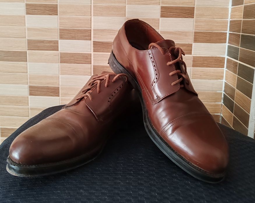 Мужские кожаные туфли.