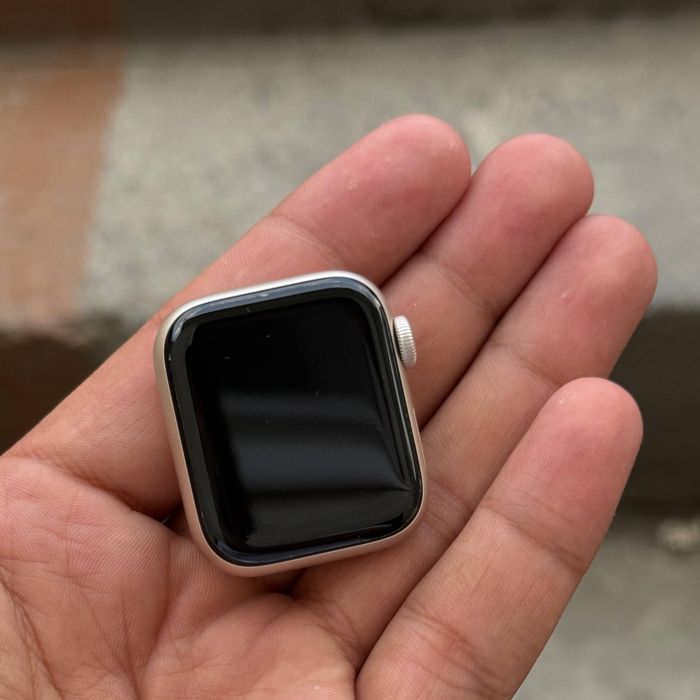 Skidka!!! Apple Watch SE 3 Starlight 40mm