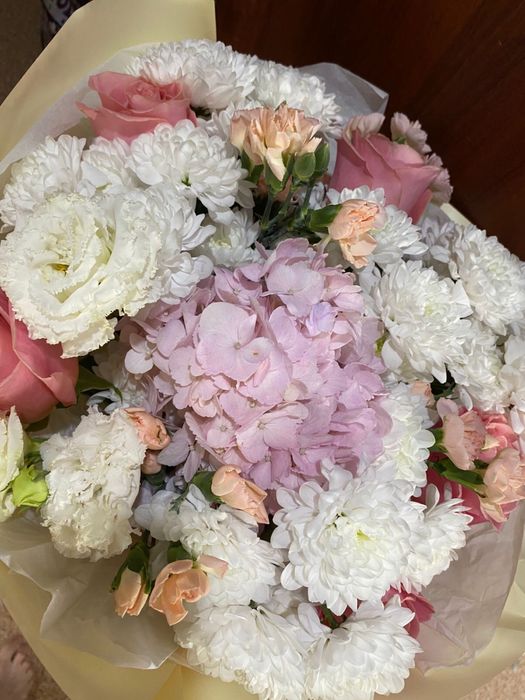 Срочно продам шикарный большой букет