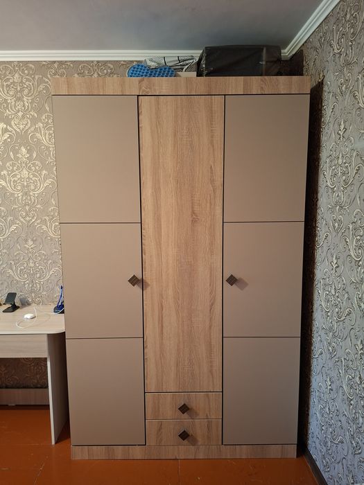 Мебель шкаф, стол