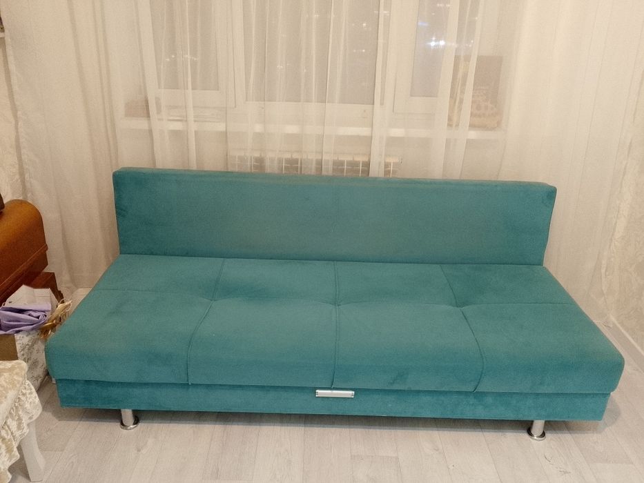 Продам диван в отличном состояни