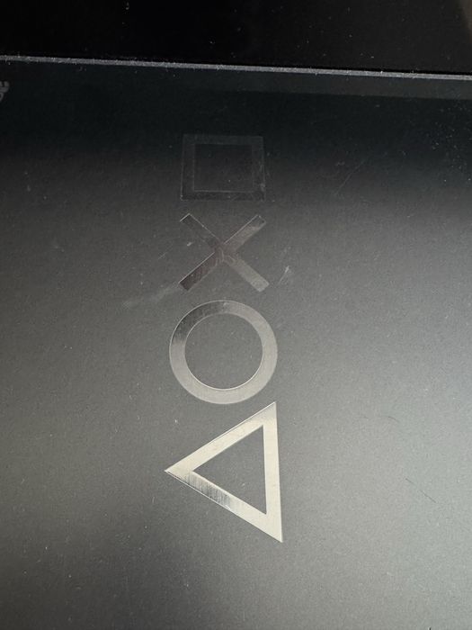 Конзола Playstation 4