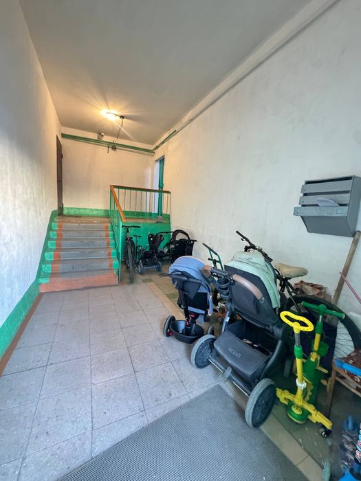 Продам 2 комнатную квартиру