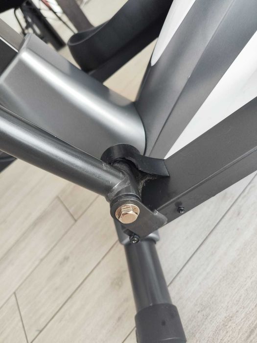 Bicicletă eliptică Kondition, rezistență magnetică 8 trepte, funcțională