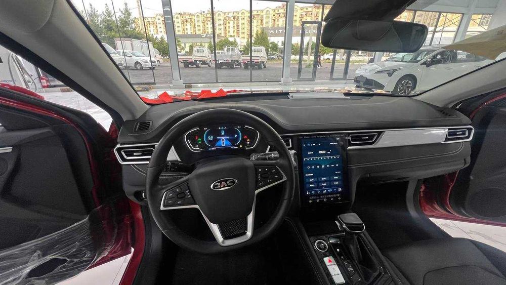 Продаётся новый JAC J7 (без пробег)