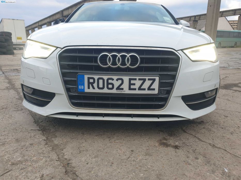 Bara Spoiler Fata Completa cu Locas Senzori Parcare si Grila cu Emblema Audi A3 8V NFL Non Facelift 2012 - 2016 Culoare LS9R [K3262]