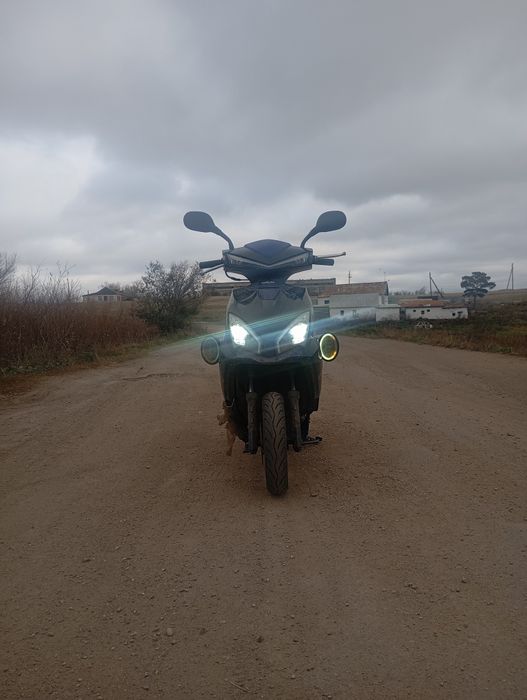 Продам скутер с документами