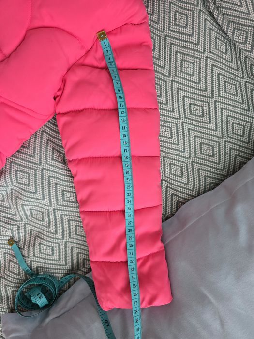 Зимняя куртка для девочки!На рост 116 см