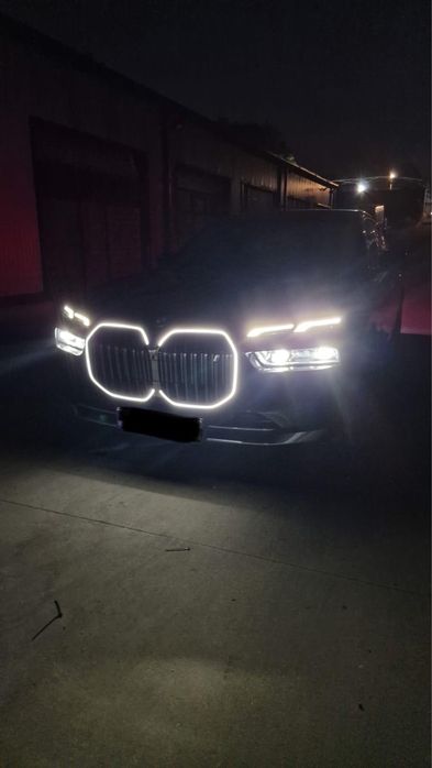 BMW Seria 7 0 — imagine 2