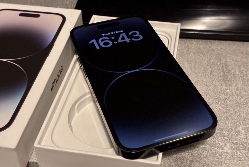 Vand iPhone 14 Pro Max Fullbox absolut impecabil