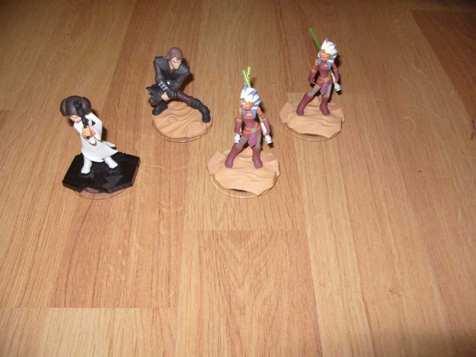 Фигурки и кристали за игра Disney Infinity  за PS , Xbox и Wii - 10лв
