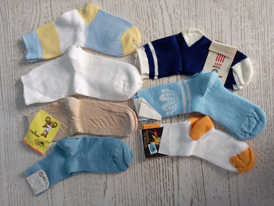 Ръчно плетиво , блузки ,чорапки и буйки за наи малките