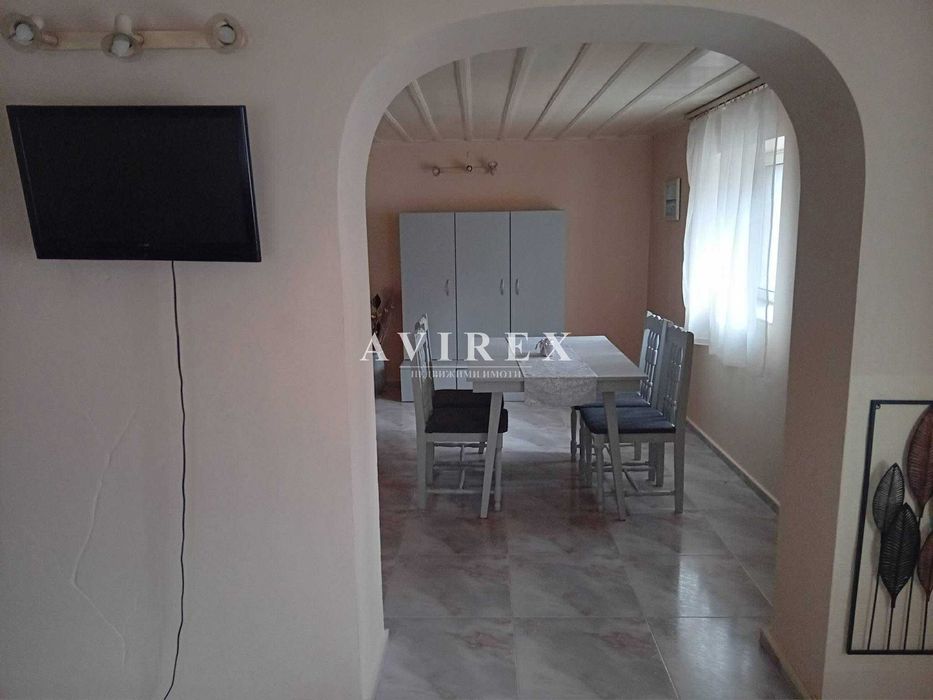 Дава се под наем Двустаен апартамент в Пловдив, Център - 60 кв.м за 298.86 € - Снимка #1