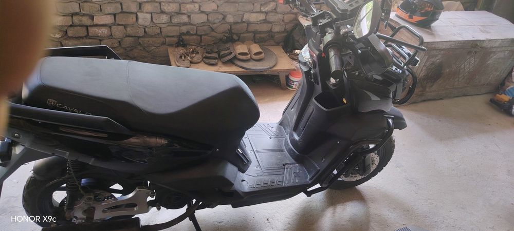Skuter Nomi Tank 3 Pro