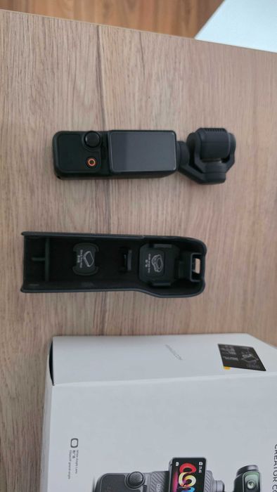 DJI Osmo Pocket 3 Creator Combo, garanție F64
