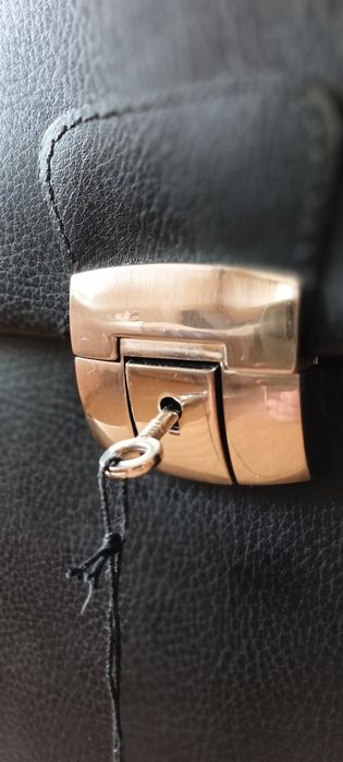 Нов бизнес куфар