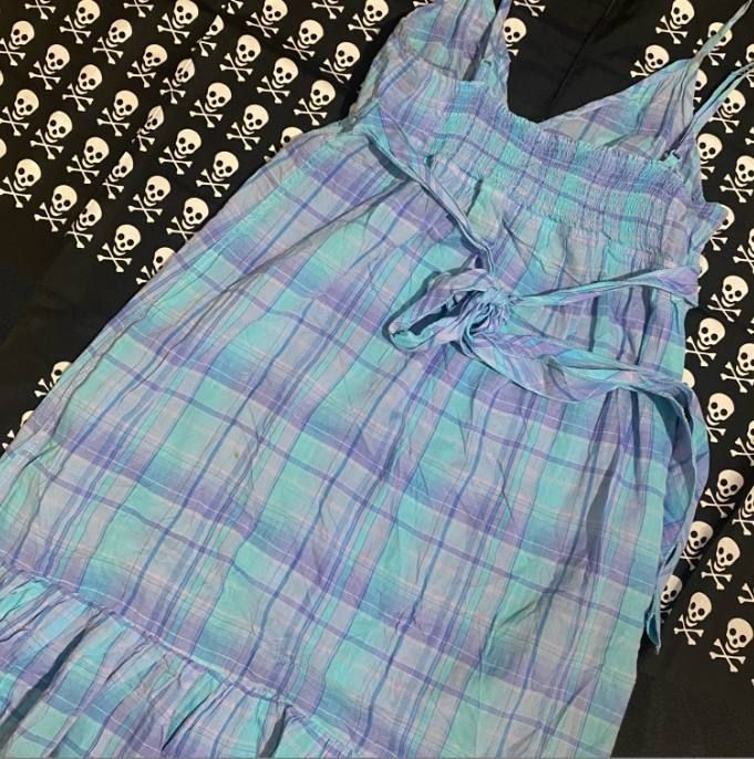 Платье на бретельках