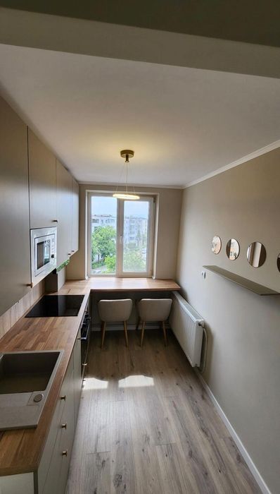Inchiriez apartament renovat 2 camere  Mioritei