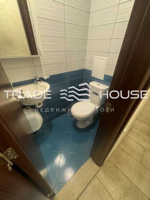 Дава се под наем Многостаен апартамент в Пловдив, Гагарин - 144 кв.м за 800 € - Снимка #13