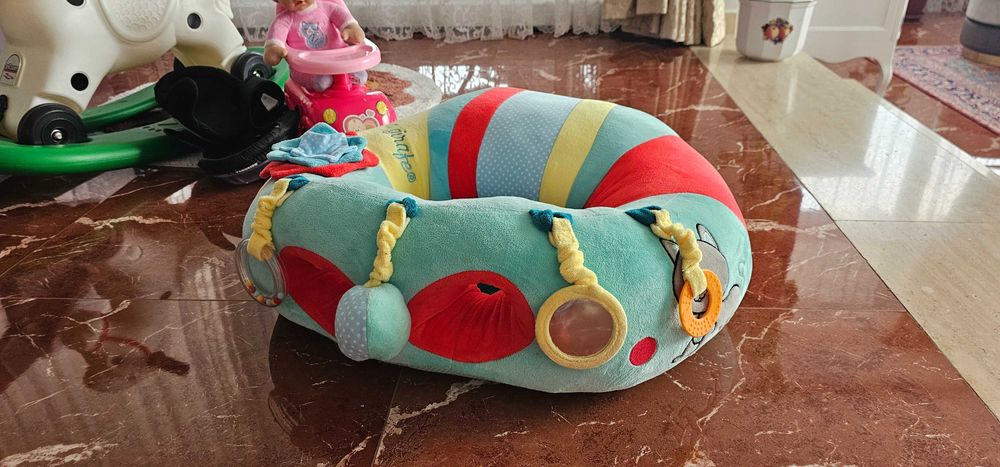 Пуф с активности Жирафчето Софи