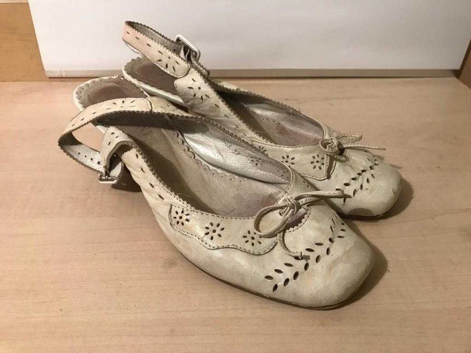 елегантни обувки