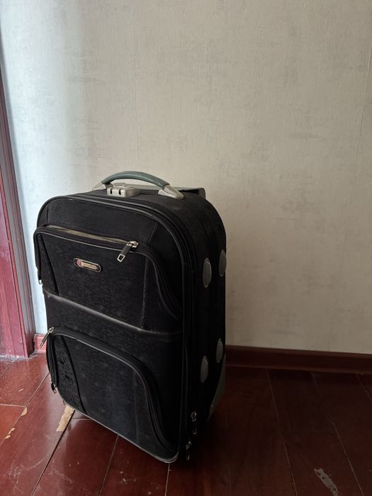 Чемодан ручная кладь