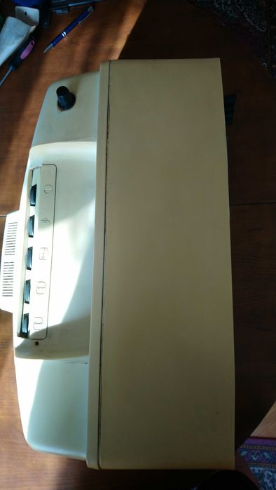 Стар съветски телевизор " Юность " 402В