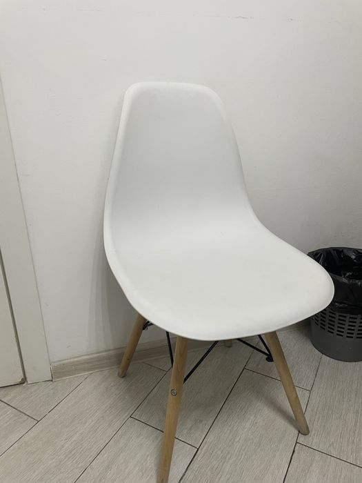 Стул белый, для кухни, для офиса